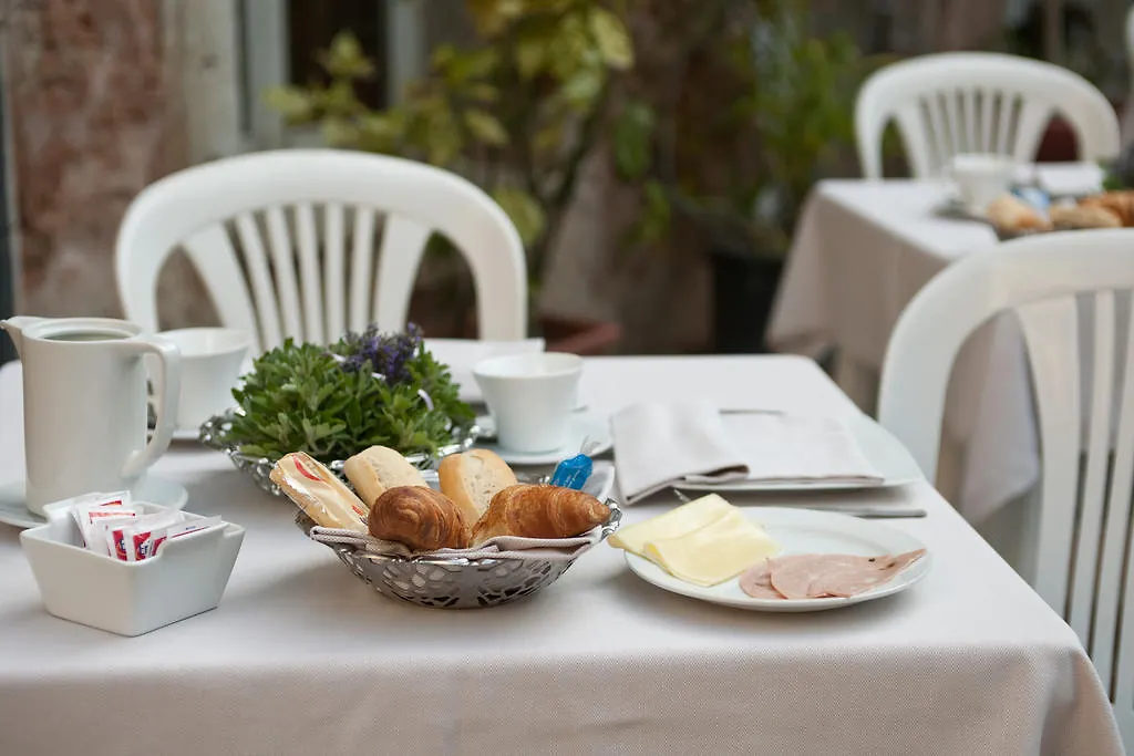Ih Hotels Venezia Salute Palace (Adults Only)