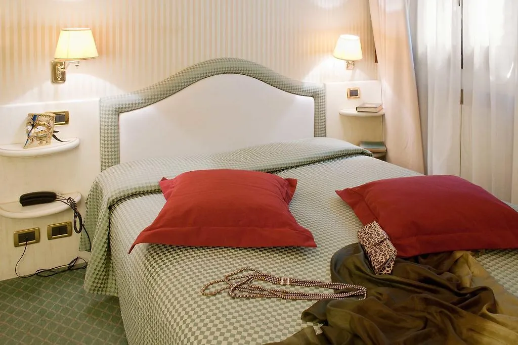 Ih Hotels Venezia Salute Palace (Adults Only)